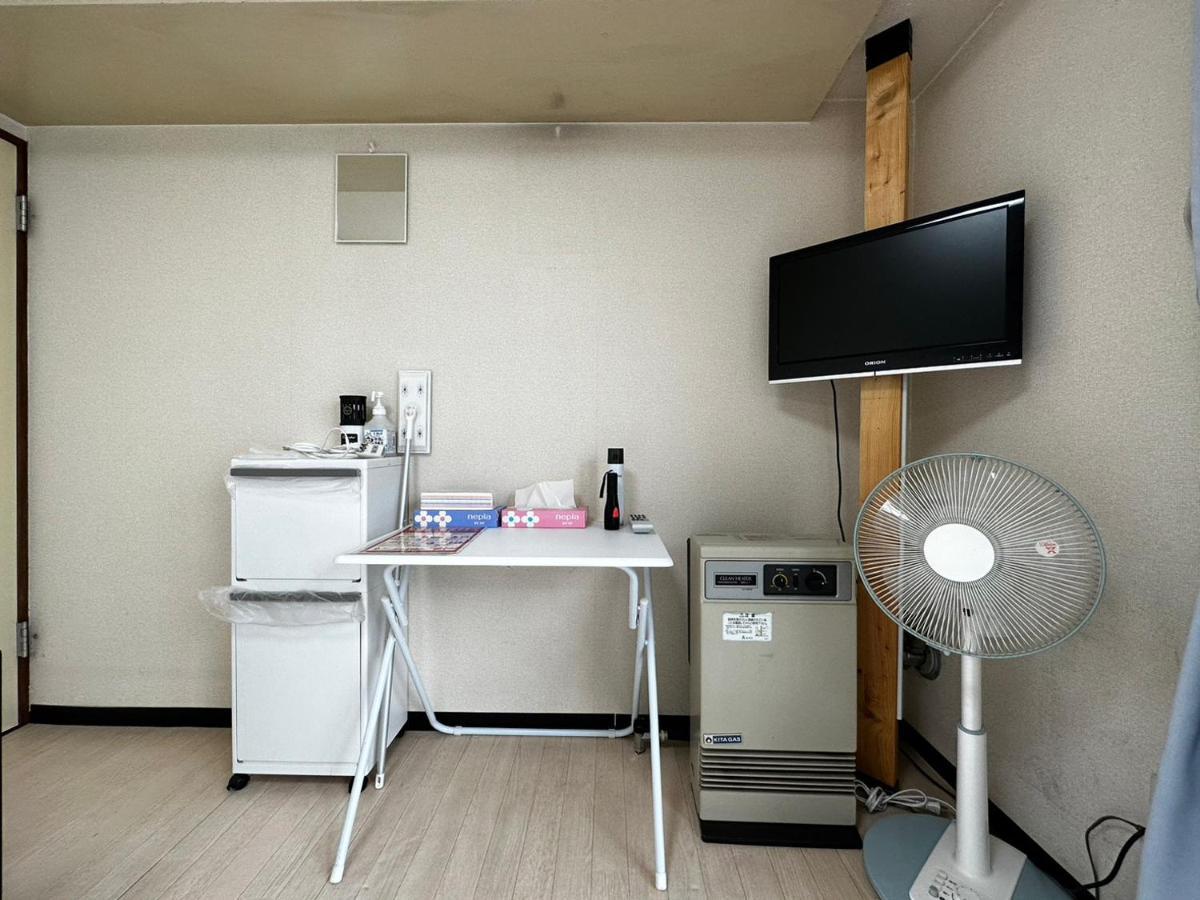 Hokusei Bldg 42 ほくせいビル 42号室 Appartement Sapporo Buitenkant foto